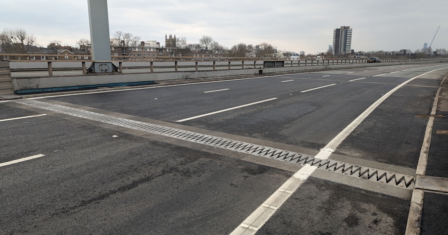 Costain completed the complex installation of seven expansion joints