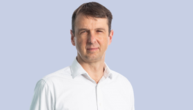 Alex Vaughan headshot