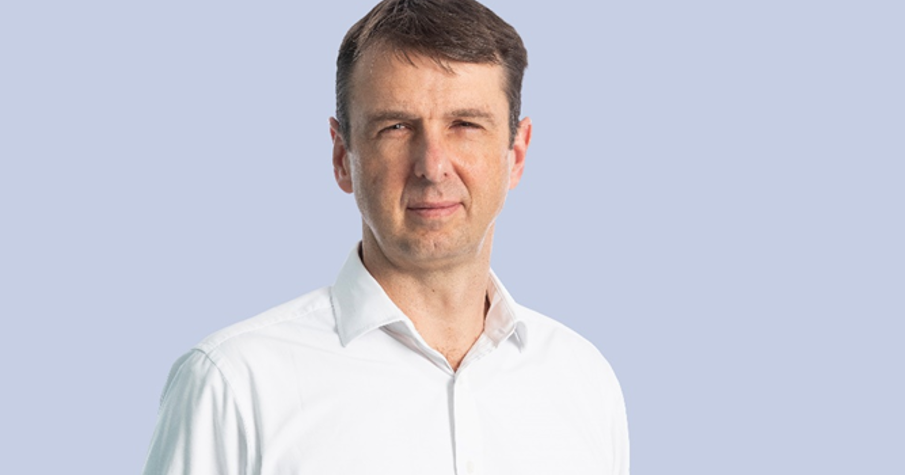 Alex Vaughan headshot